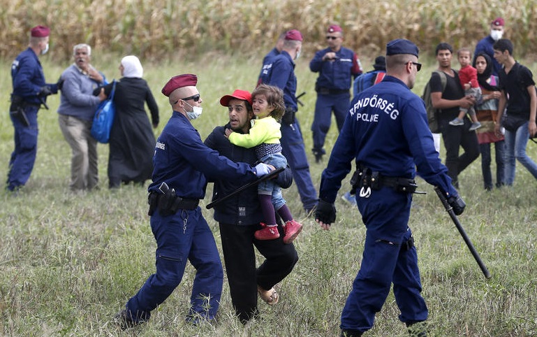 APTOPIX Hungary Migrants